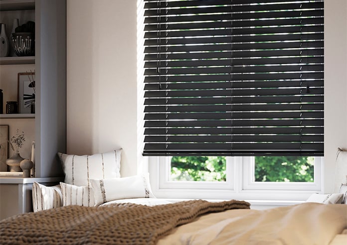 Shino, Midnight - Motorised Venetian Blind - Image 5